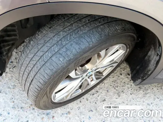 BMW X1 2018 — Photo 13/20
