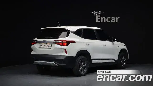 Kia Seltos 2020 — ფოტო 15/20