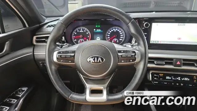 Kia K5 2021 — Photo 19/30