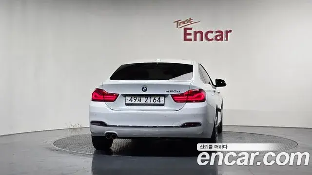 BMW 4 Series 2018 — ფოტო 23/35