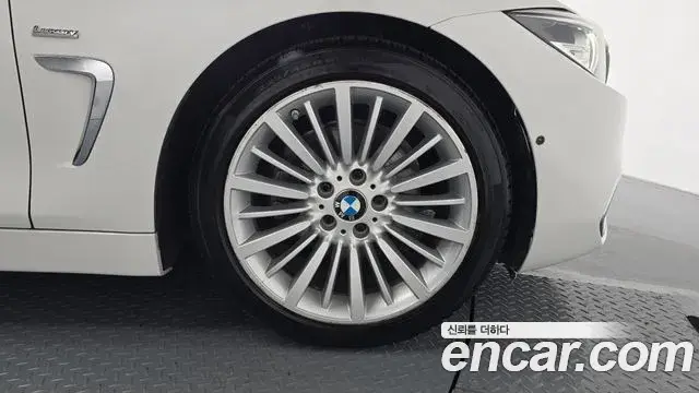BMW 4 Series 2018 — ფოტო 7/35