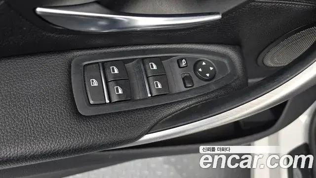 BMW 4 Series 2018 — ფოტო 34/35