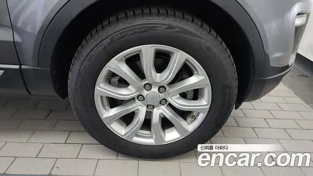 Land Rover Range Rover Evoque 2018 — ფოტო 2/34