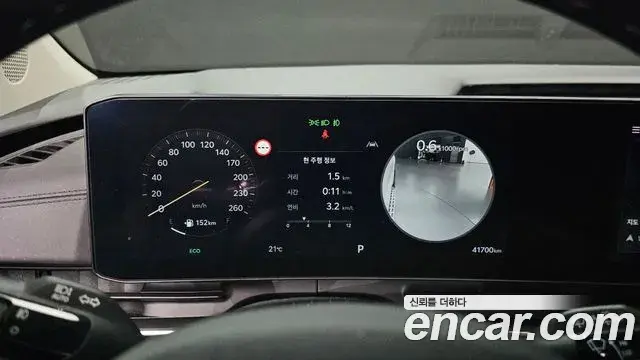 Kia Carnival 2024 — ფოტო 15/20