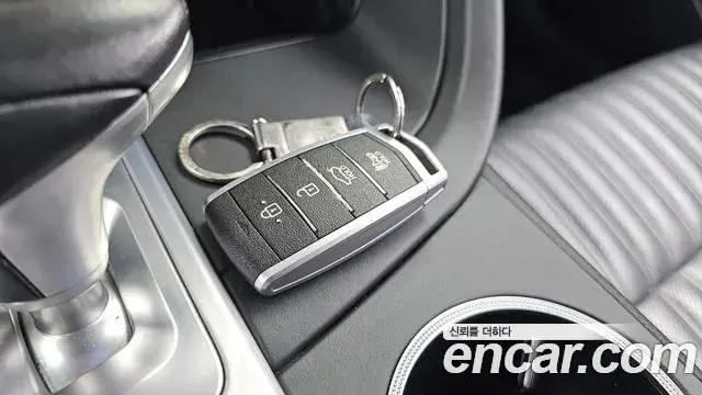 Genesis G70 2018 — Şəkil 31/33