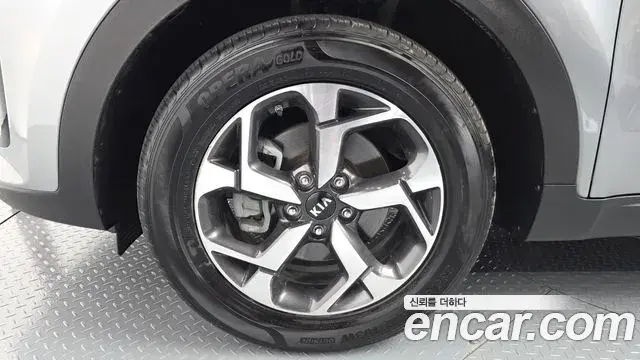 Kia Sportage The Bold 2019 — ფოტო 11/34