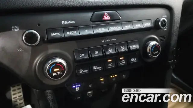 Kia Sportage The Bold 2019 — ფოტო 15/34