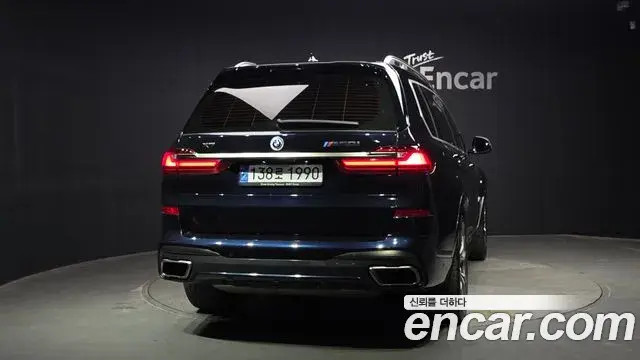 BMW X7 2022 — Photo 4/20