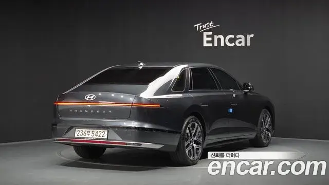 Hyundai Grandeur 2022 — Photo 2/20