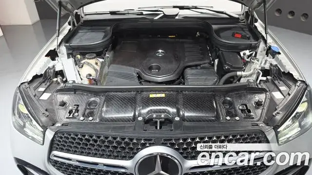 Mercedes-Benz GLE-Class 2023 — Photo 6/20