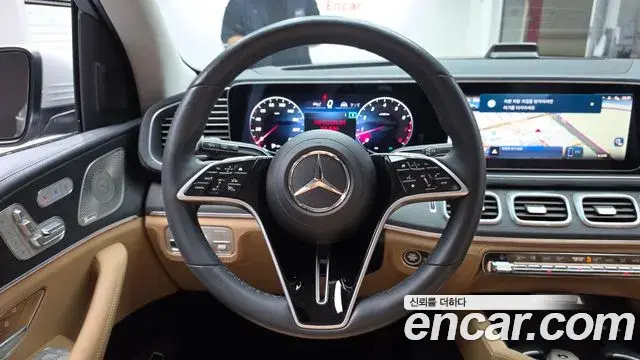 Mercedes-Benz GLE-Class 2023 — Photo 14/20