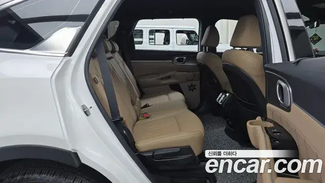 Kia Sorento 2023 — Photo 11/20