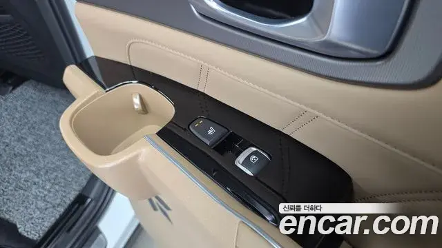 Kia Sorento 2023 — Photo 17/20