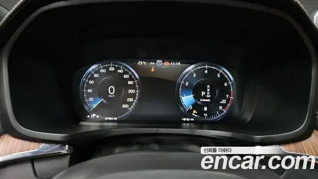 Volvo V60 Cross Country 2021 — Şəkil 13/30