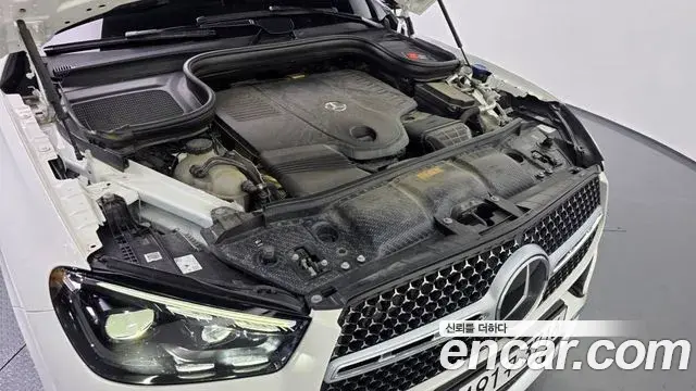Mercedes-Benz GLE-Class 2024 — Photo 6/20