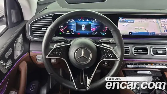 Mercedes-Benz GLE-Class 2024 — Photo 13/20