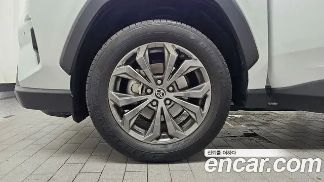 Toyota RAV4 2024 — Photo 4/20