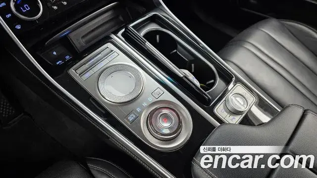 Genesis GV80 2020 — Photo 9/20