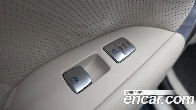 Genesis G70 2021 — Şəkil 17/32