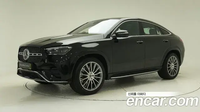 Mercedes-Benz GLE-Class 2025 — Photo 9/18