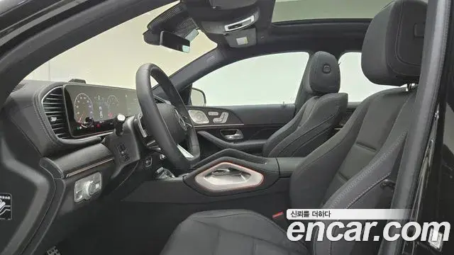 Mercedes-Benz GLE-Class 2025 — Photo 14/18