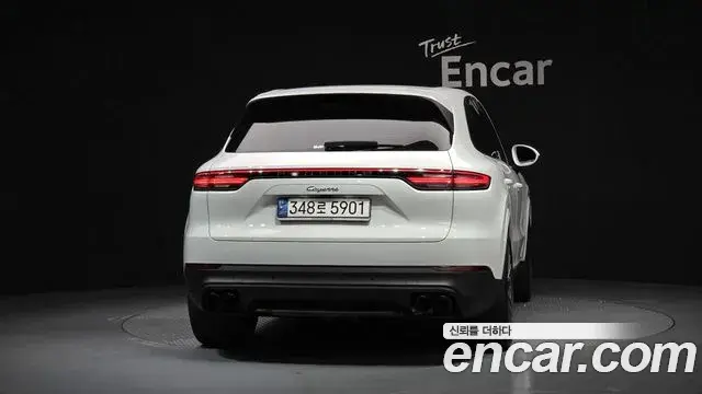 Porsche Cayenne 2022 — Photo 3/20