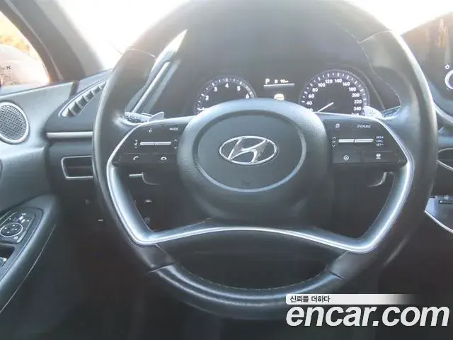 Hyundai Sonata Hybrid 2022 — Şəkil 13/20
