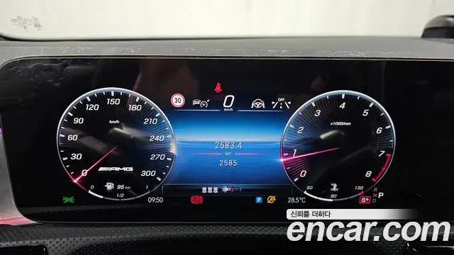Mercedes-Benz CLA-Class 2025 — Photo 8/20