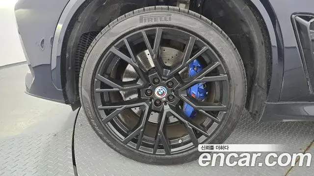 BMW X5M, 2022