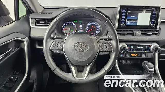 Toyota RAV4 2019 — Photo 13/20