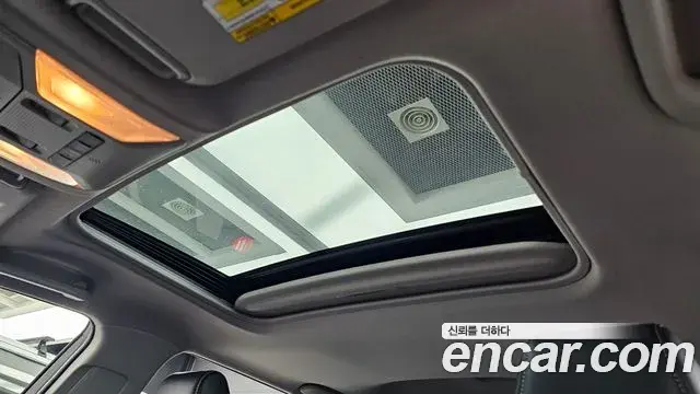 Toyota RAV4 2019 — Photo 19/20