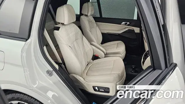 BMW X7 2025 — Photo 11/20