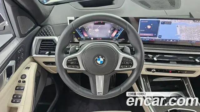 BMW X7 2025 — Photo 13/20