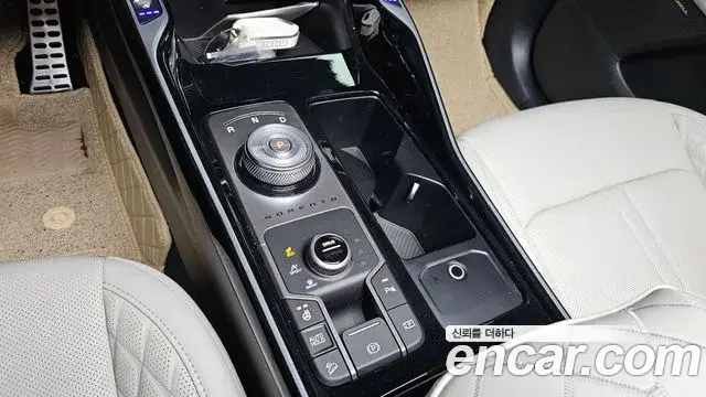 Kia Sorento 2025 — Фото 9/20