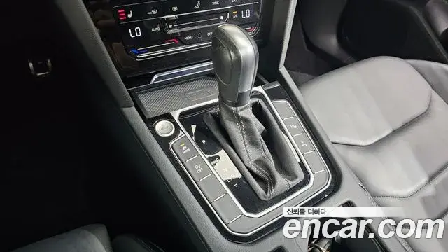 Volkswagen Arteon 2022 — Photo 19/33