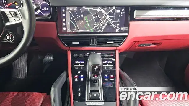 Porsche Cayenne 2022 — Şəkil 12/31