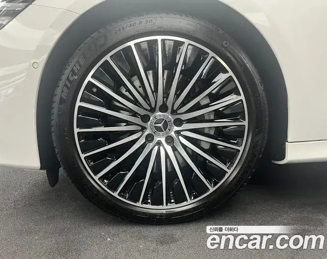 Mercedes-Benz E-Class, 2026