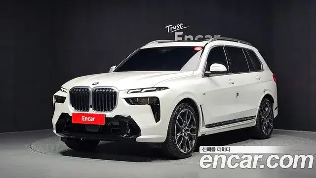 BMW X7 2025 — Photo 1/20