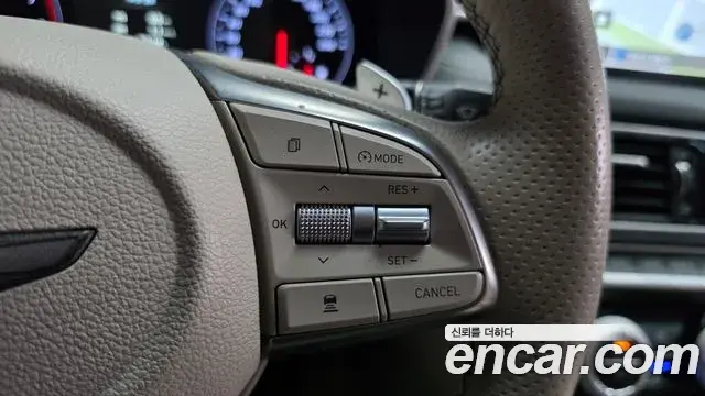 Genesis G70 2018 — Photo 17/38