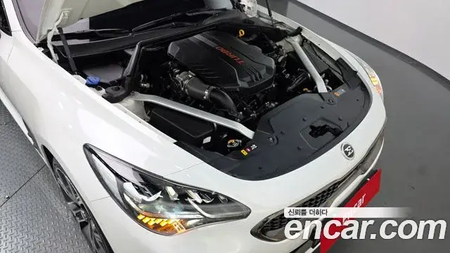 Kia Stinger 2018 — Photo 6/20