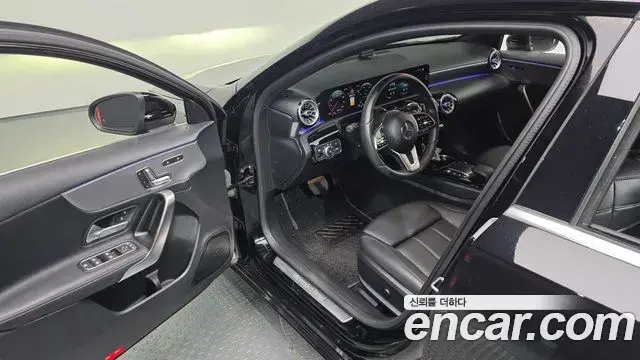 Mercedes-Benz A-Class 2021 — Фото 11/20