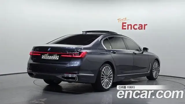 BMW 7 Series 2020 — Photo 2/20