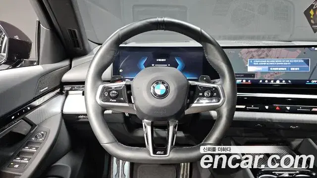 BMW 5 Series 2023 — Şəkil 13/20