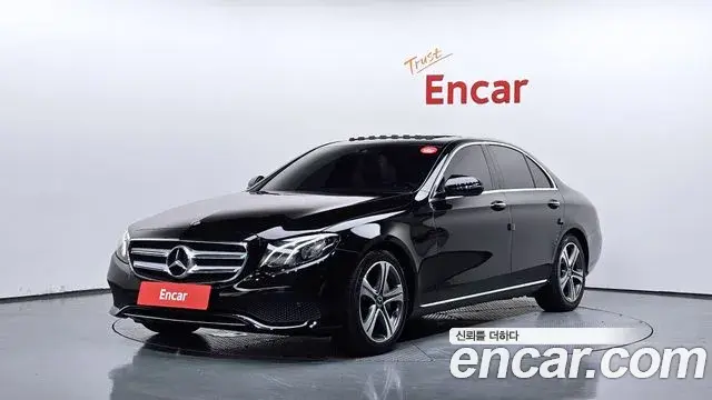 Mercedes-Benz E-Class 2019 — Фото 1/20