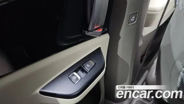 Kia Carnival 2020 — Şəkil 18/20
