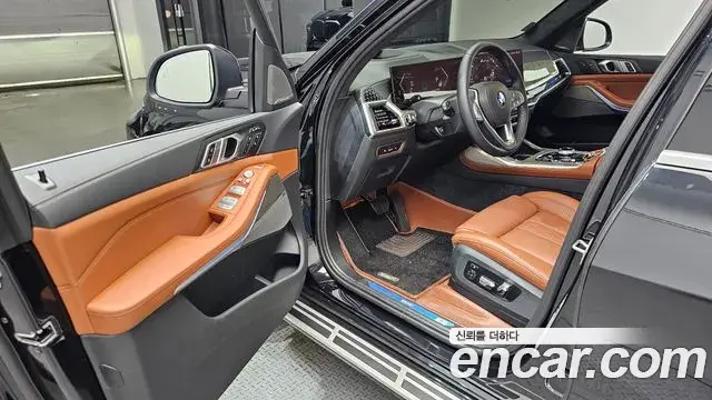 BMW X7 2024 — Photo 10/20