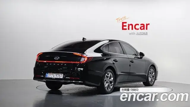 Hyundai Sonata 2021 — Photo 2/20