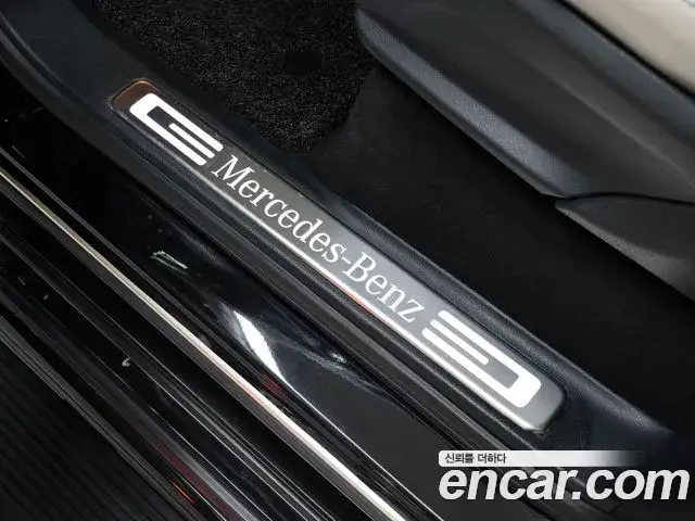 Mercedes-Benz G-Class 2023 — Фото 19/20
