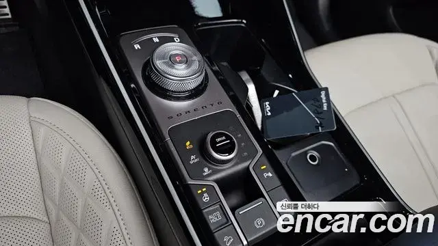 Kia Sorento 2024 — Photo 8/20
