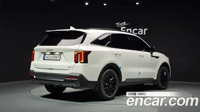 Kia Sorento 2024 — Photo 1/20